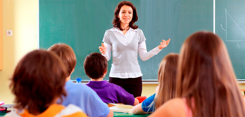 Women language teacher franchise opportunity